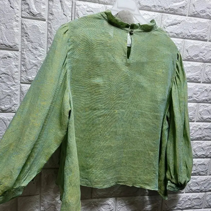 [SOLD OUT] 그린 퍼프 린넨100 블라우스