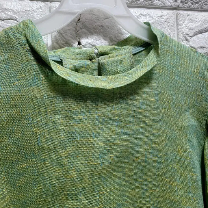 [SOLD OUT] 그린 퍼프 린넨100 블라우스