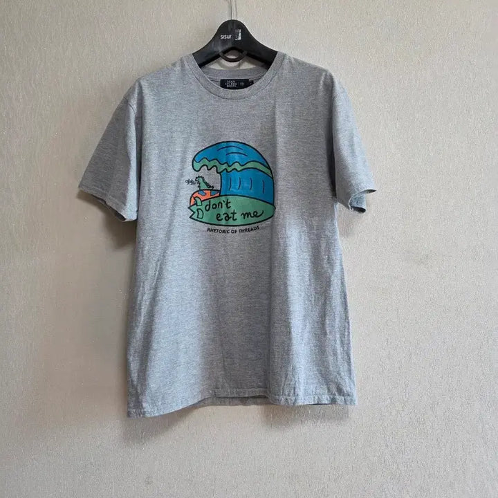 [BUNJANG] Maeonthebun Dinosaur Graphic T-shirt / 매온더분 면티셔츠