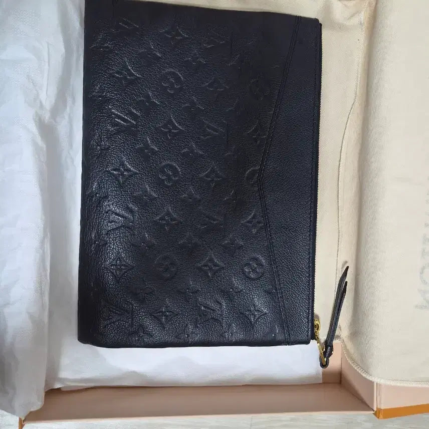 [BUNJANG] Louis Vuitton Empreinte Leather Clutch / 루이비통 앙프랭뜨 클러치