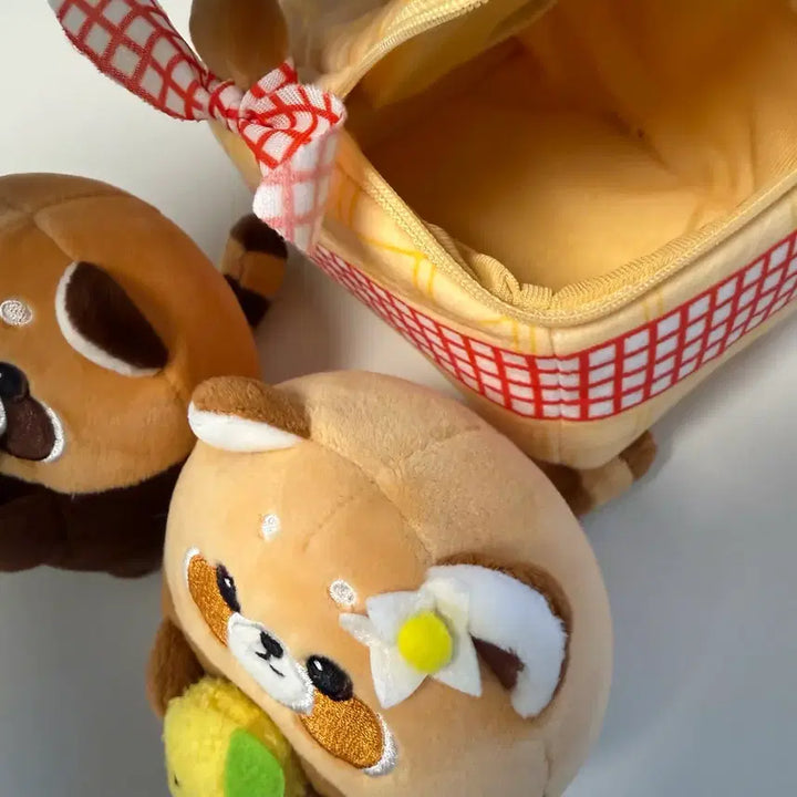 [BUNJANG] Everland Picnic Basket Dolls / 에버랜드 피크닉 바구니 인형