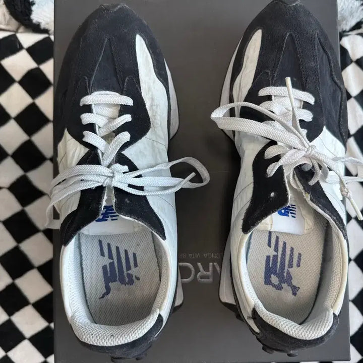 [BUNJANG] New Balance 327 Black Sneakers / 뉴발란스 327 블랙 275사이즈
