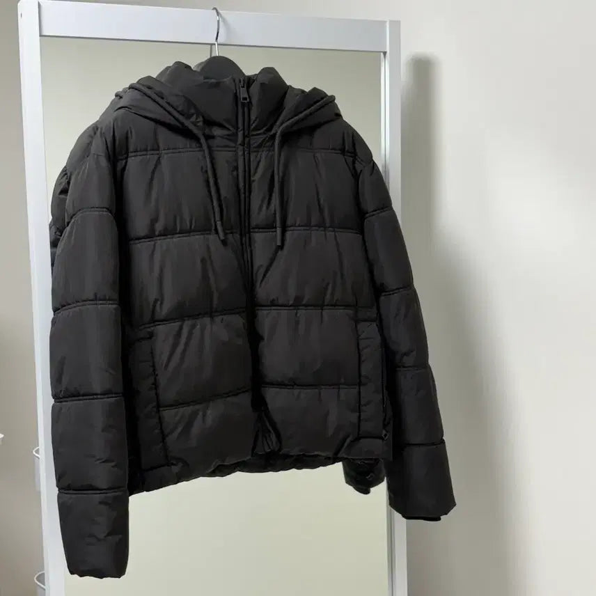 [SOLD OUT] [사이즈XS]자라 여성 패딩|블랙패딩|숏패딩