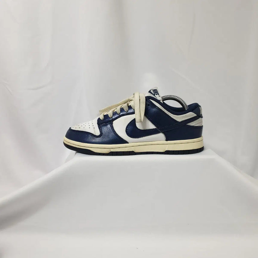 [BUNJANG] Nike Dunk Low Premium Vintage Navy Sneakers / 두하빈티지 230 나이키 덩크 로우 프리미엄 빈티지 네이비 스니커즈