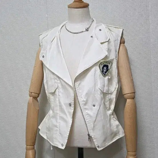 [BUNJANG] On&amp;On White Vest Top / 온앤온 화이트 베스트 조끼