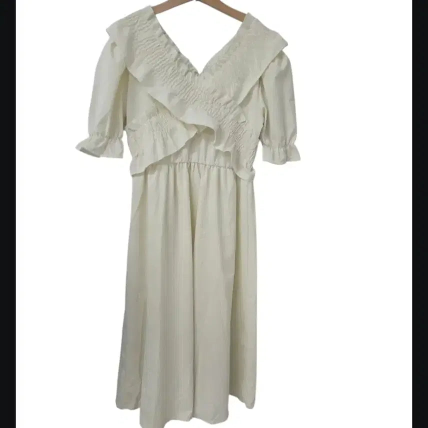 [BUNJANG] Ivory Shirred Collar Long Dress / 아이보리 셔링 카라 롱 원피스