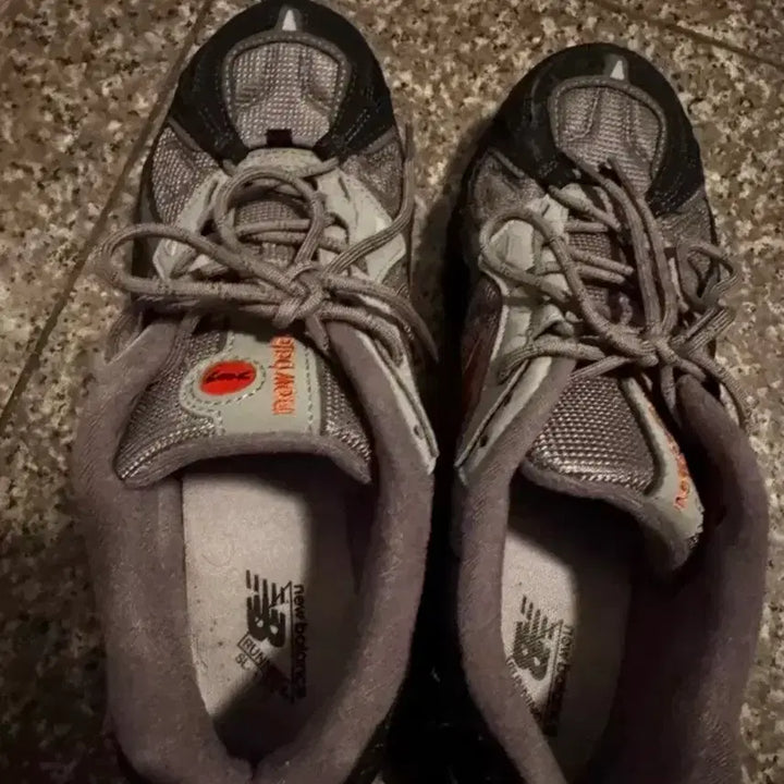[BUNJANG] New Balance 703 Gray Sneakers / 뉴발란스 703 그레이 275 / 택포