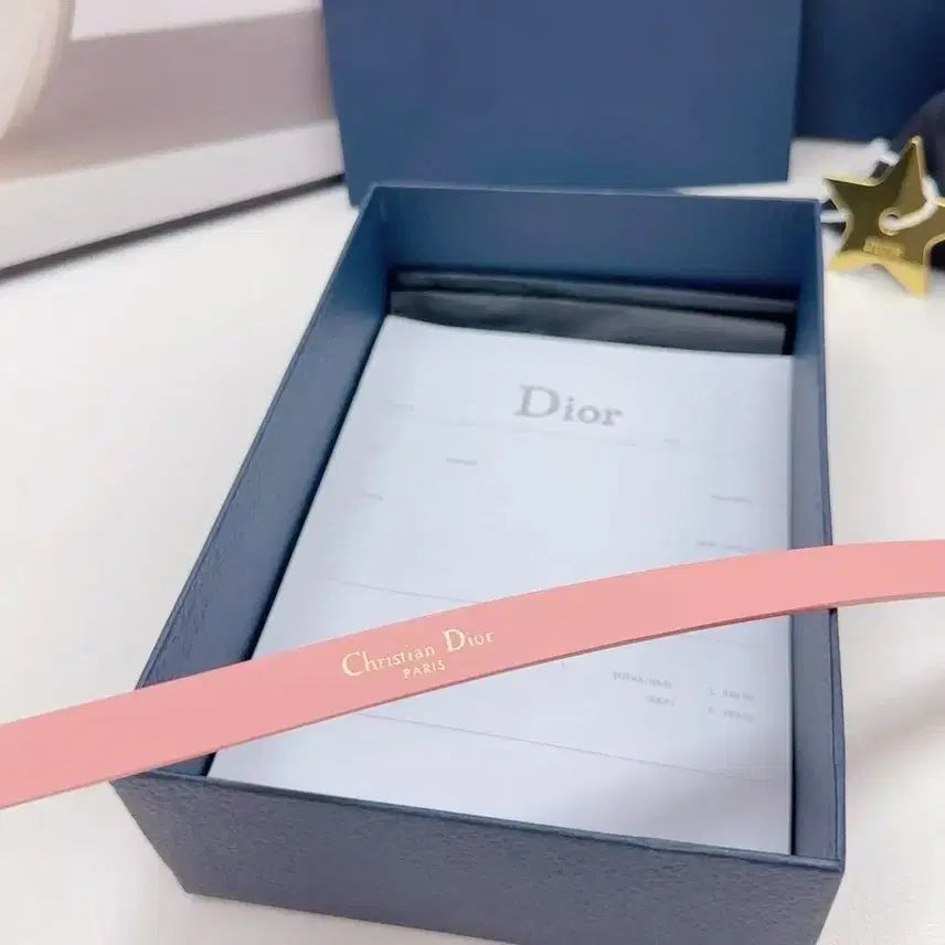 [SOLD OUT] 디올 여성 벨트 85사이즈 폭 2.0cm 핑크색상입니다