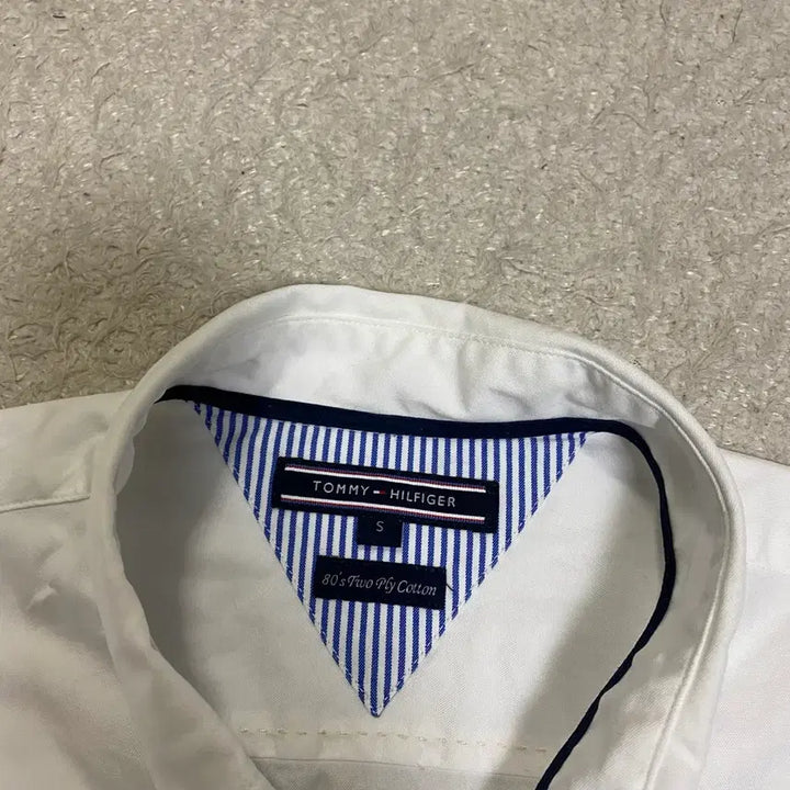 [SOLD OUT] 타미힐피거 화이트 셔츠 s