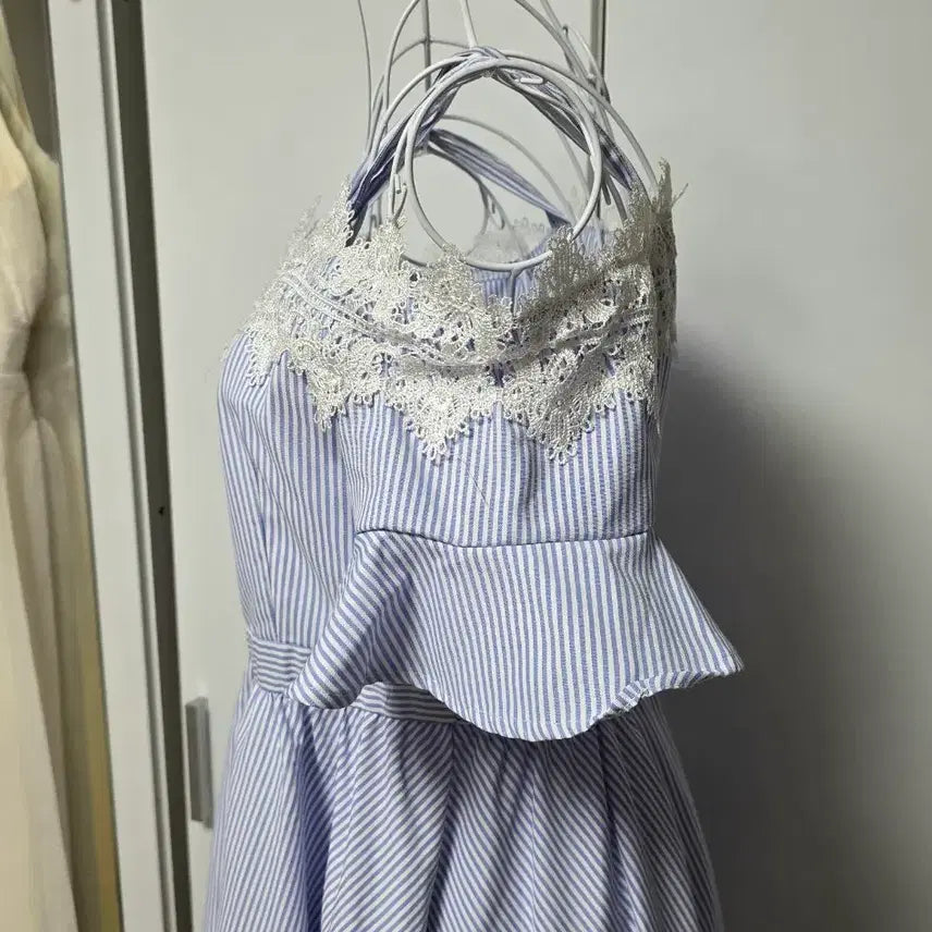 [SOLD OUT] Thyren 티렌 오프숄더 나시 원피스