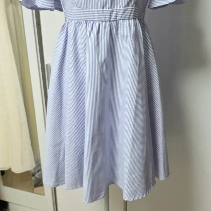 [SOLD OUT] Thyren 티렌 오프숄더 나시 원피스