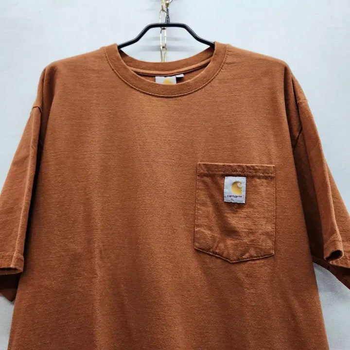 [SOLD OUT] 칼하트 로고 원포켓 반팔티 XL(XL)