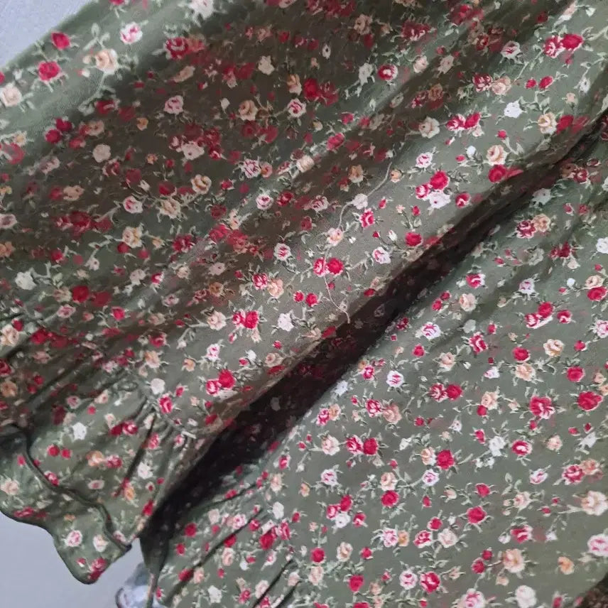 [BUNJANG] Floral Pattern Tiered Banded Long Skirt / 플라워 패턴 캉캉 밴딩 롱 스커트