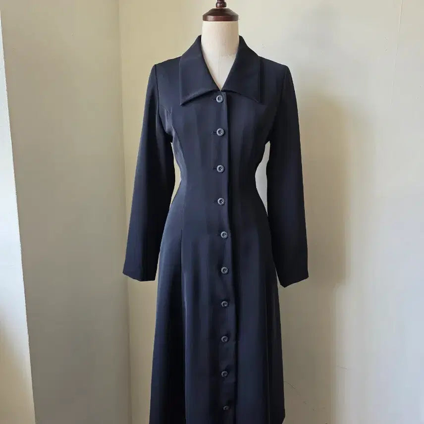 [SOLD OUT] 블랙 코르셋 포인트 롱 원피스