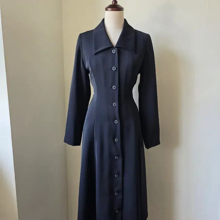 [SOLD OUT] 블랙 코르셋 포인트 롱 원피스