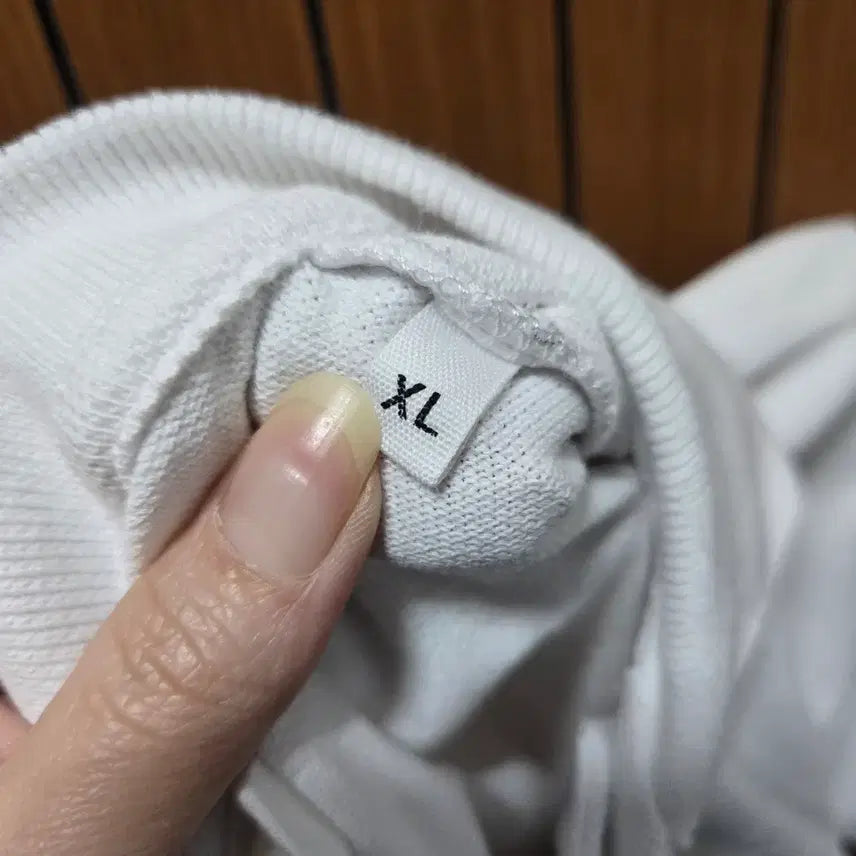 [BUNJANG] AMI Small Heart Logo White Polo Shirt XL / 아미 스몰 하트 로고 화이트 반팔 폴로티 XL