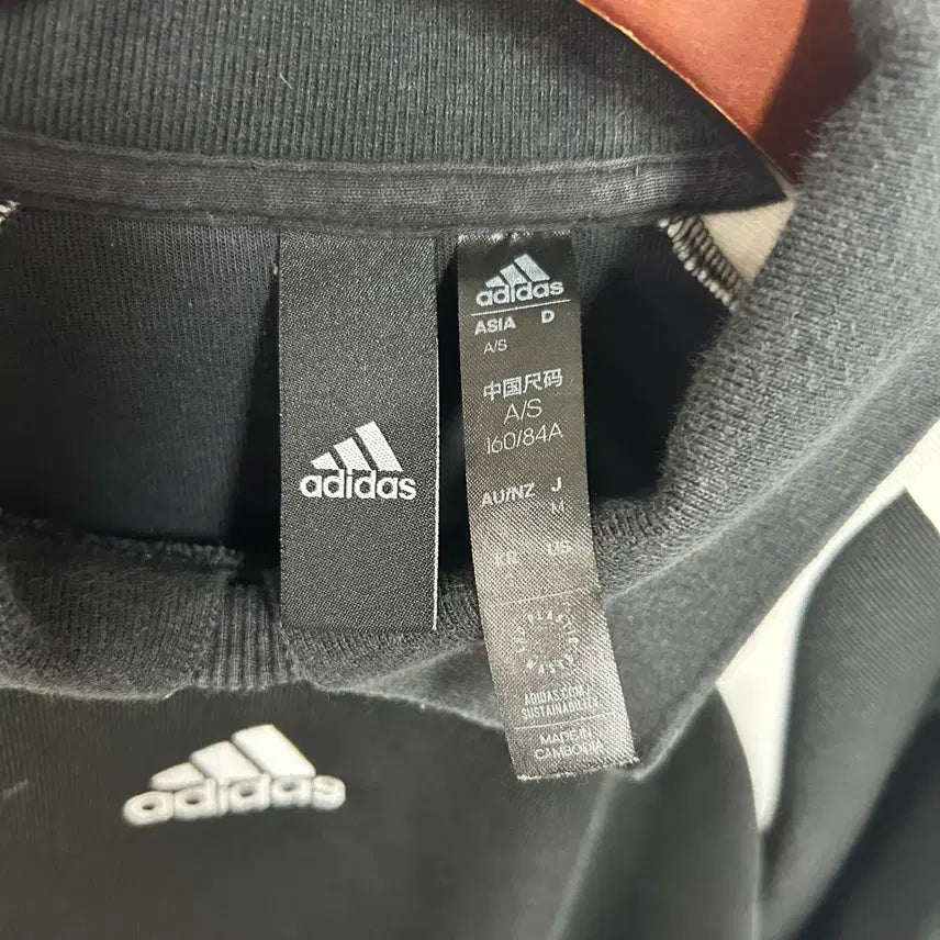 [BUNJANG] Adidas Embroidered Logo Express Crop Sweatshirt Black / 아디다스 자수로고 익스프레스 크롭 스웨트셔츠 블랙