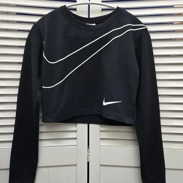 [SOLD OUT] 나이키 크롭 티셔츠