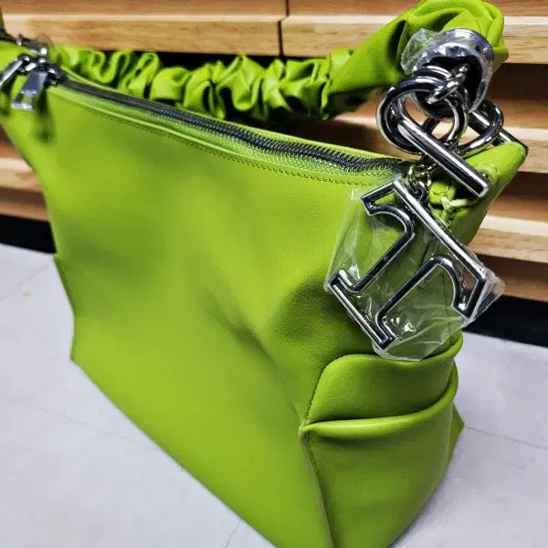 [BUNJANG] Terre Hipokki Green Leather Rush Bag / 테르히폴키 그린 레더 러쉬 백 미사용품