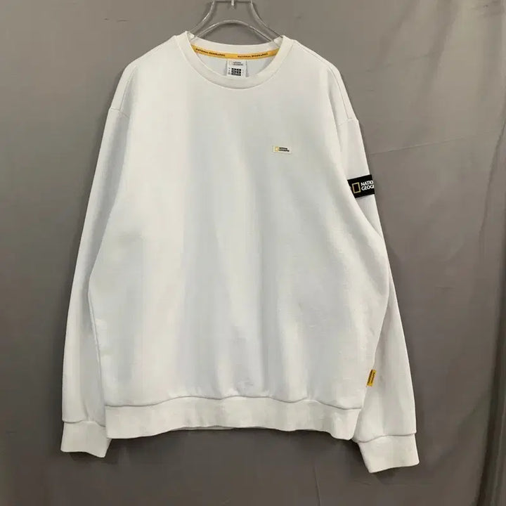 [SOLD OUT] XL 내셔널지오그래픽 빅 로고 프린팅 와펜 맨투맨