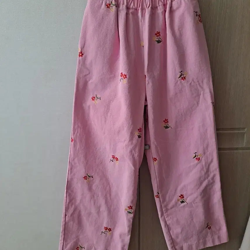 [SOLD OUT] 핑크색 꽃무늬 밴딩 여성 바지