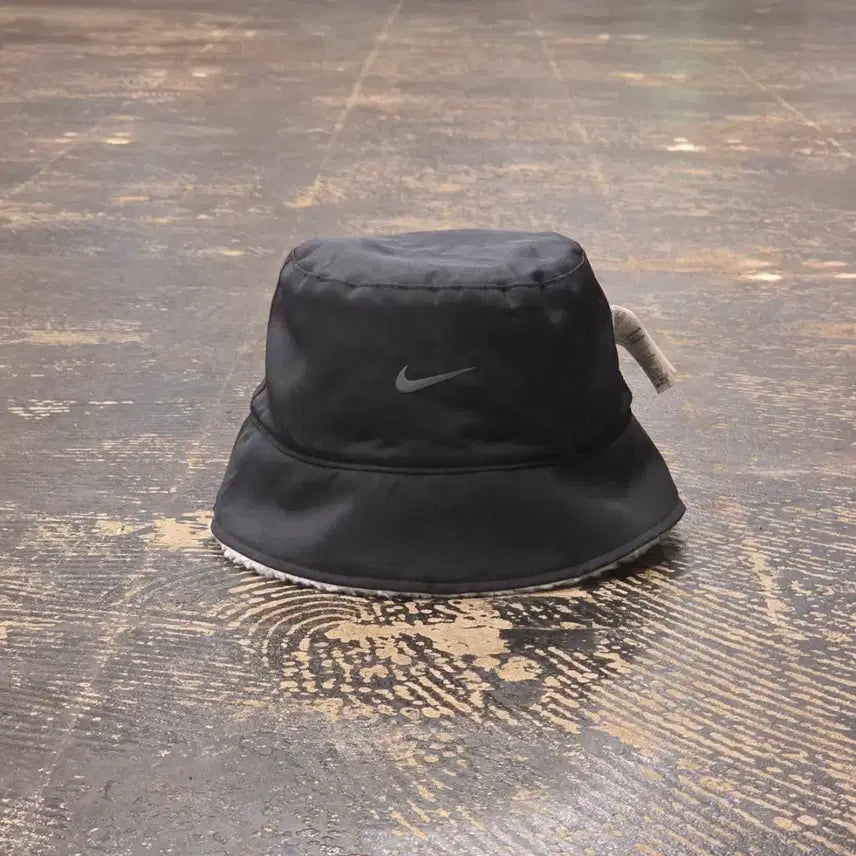 [BUNJANG] Nike Reversible Fleece Bucket Hat / 나이키 리버서블 플리스 버킷 햇