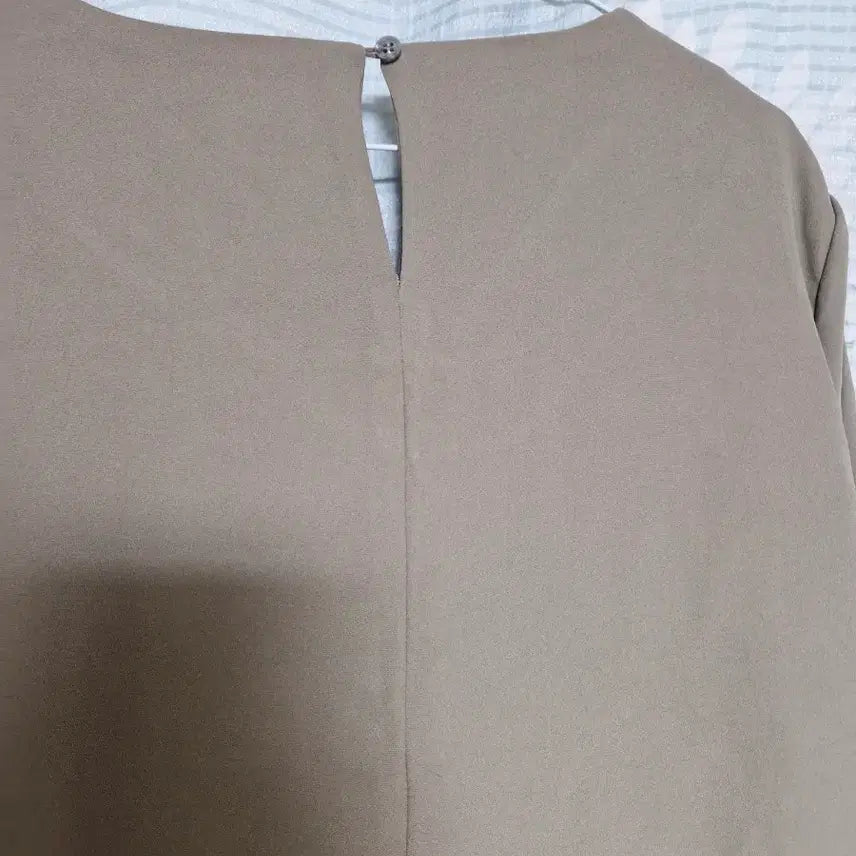 [BUNJANG] Summer V-Neck Short Sleeve Blouse / 여성 여름 반팔 블라우스