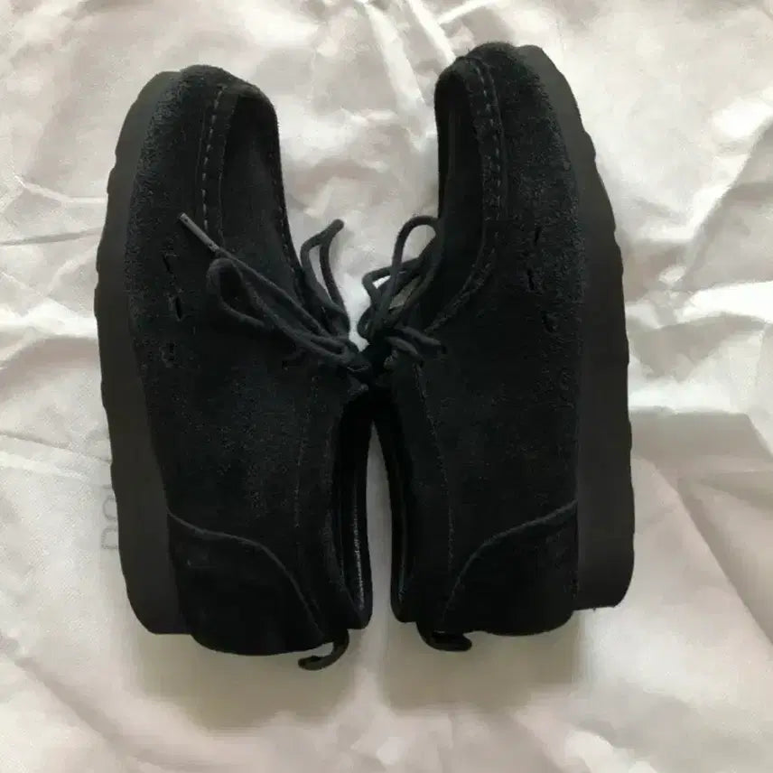 [SOLD OUT] 2) 폴리테루 왈라비 플레인 블랙 (260-270)