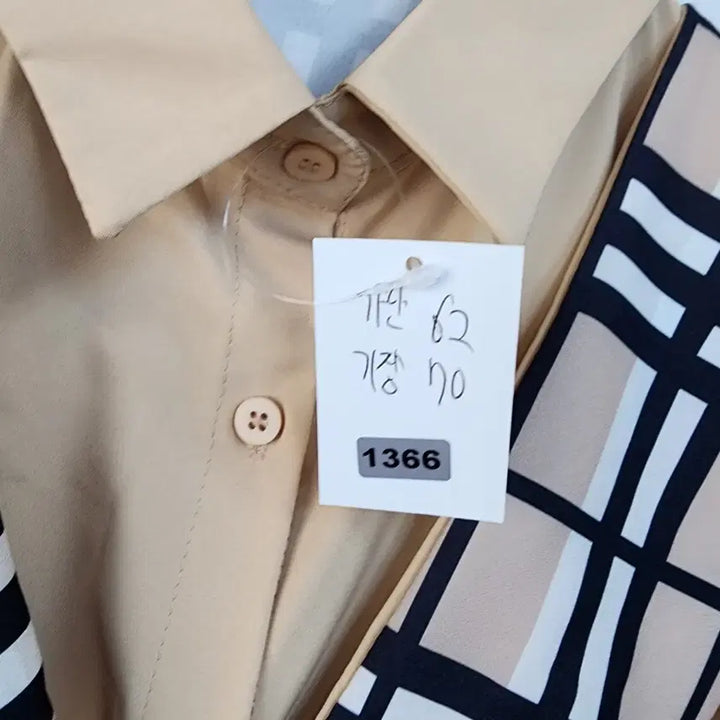 [BUNJANG] Check Scarf Point Shirt / 체크 스카프 포인트 남방