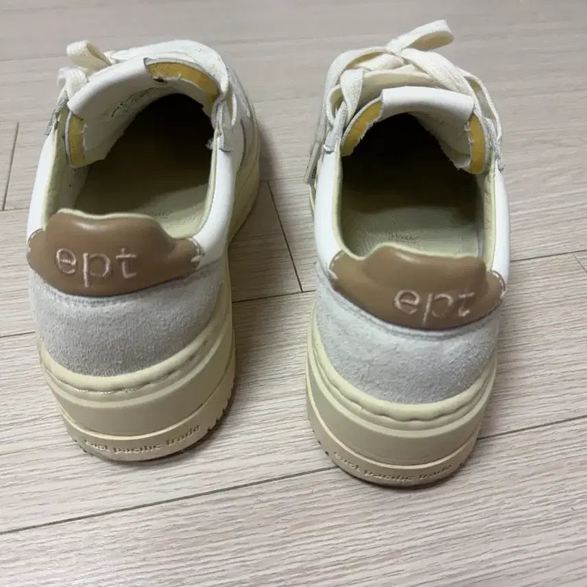 [BUNJANG] eptr Sneakers White Vintage Style 240mm / eptr 스니커즈 화이트 빈티지 스타일 240mm