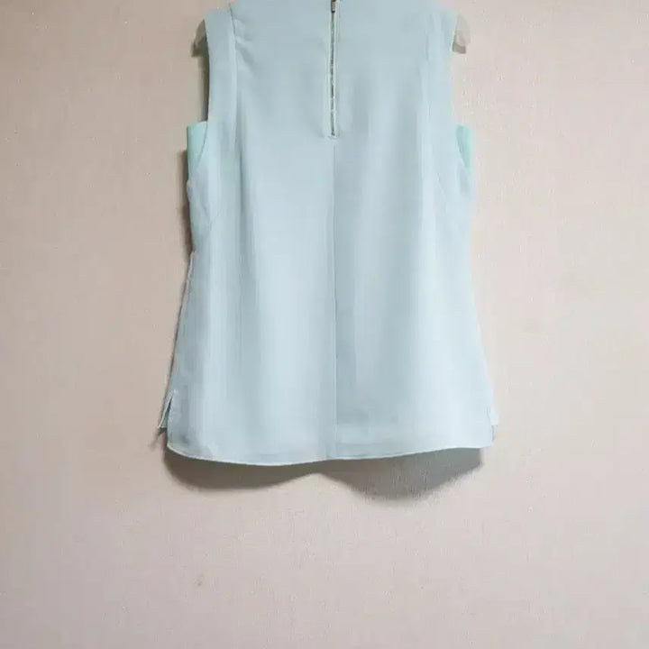 [SOLD OUT] 쉬즈미스 민소매
