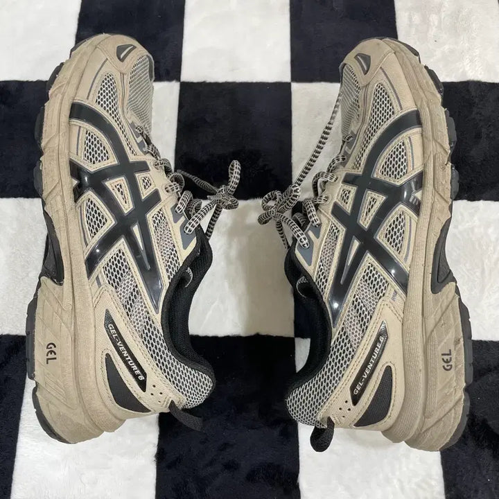 [BUNJANG] Asics Gel Venture 6 Feather Gray Sneakers / 아식스 젤 벤쳐 6 페더 그레이 265mm