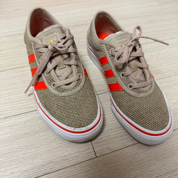 [BUNJANG] Adidas Sneakers Beige Orange / 아디다스 스니커즈 225 베이지 오렌지