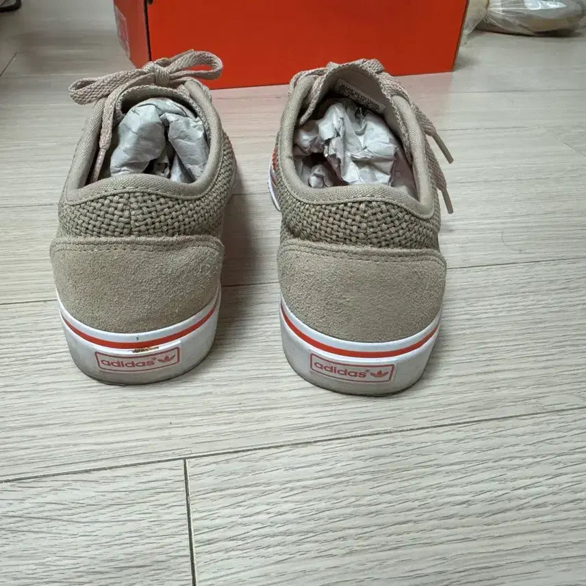 [BUNJANG] Adidas Sneakers Beige Orange / 아디다스 스니커즈 225 베이지 오렌지