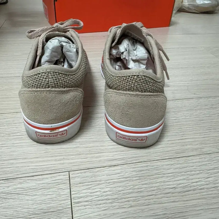 [BUNJANG] Adidas Sneakers Beige Orange / 아디다스 스니커즈 225 베이지 오렌지