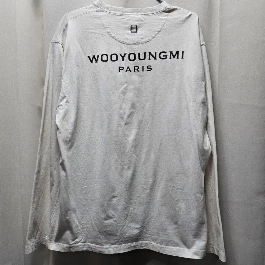 [BUNJANG] WOOYOUNGMI White Logo Long Sleeve T-Shirt - Ivory / 우영미(WOOYOUNGMI) 백로고 롱슬리브 티셔츠 - 화이트/아이보리