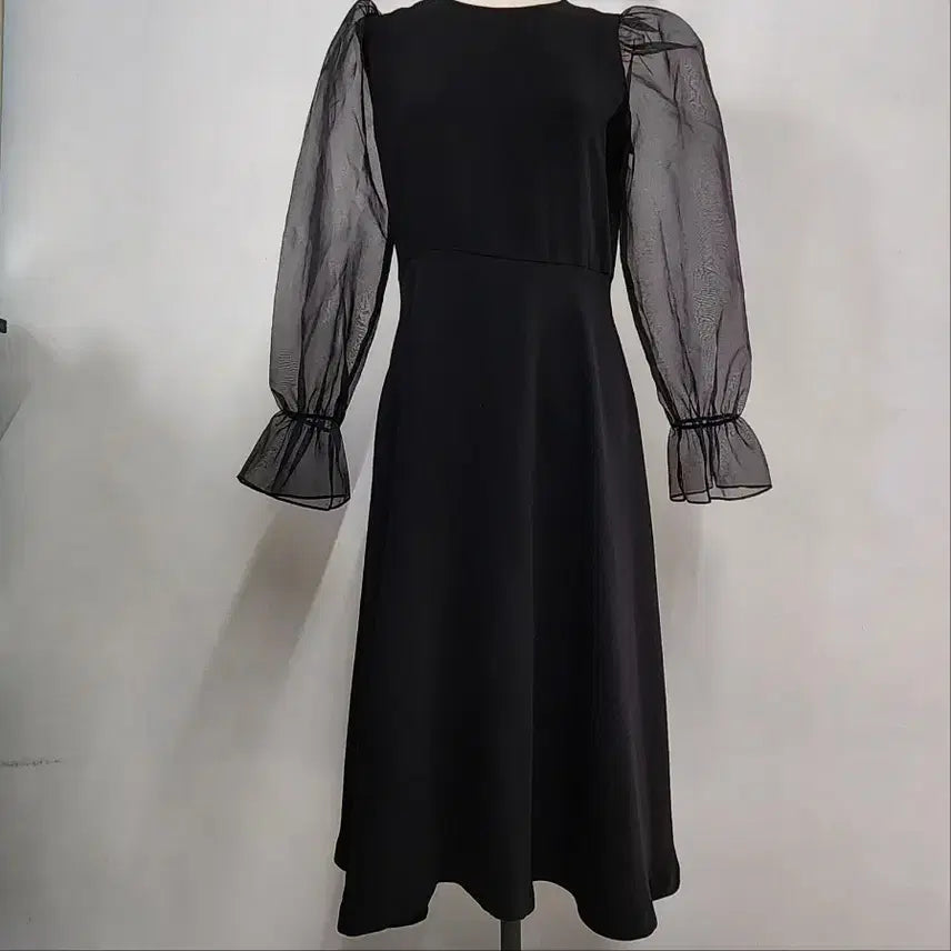 [BUNJANG] VIA Black Sheer Puff Sleeve Midi Dress / VIA 블랙 시스루 퍼프 소매 미디 원피스 55