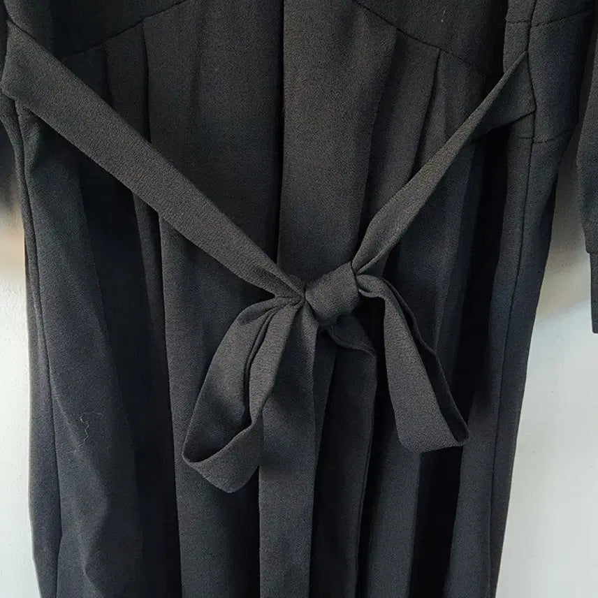 [BUNJANG] BENITO Tailored Black Wrap Long Dress / BENITO 테일러드 블랙 랩 스타일 롱 원피스