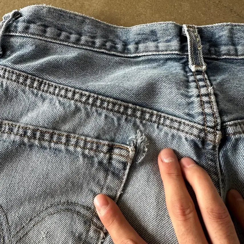 [SOLD OUT] Levis 505 Regularfit denim pants 32