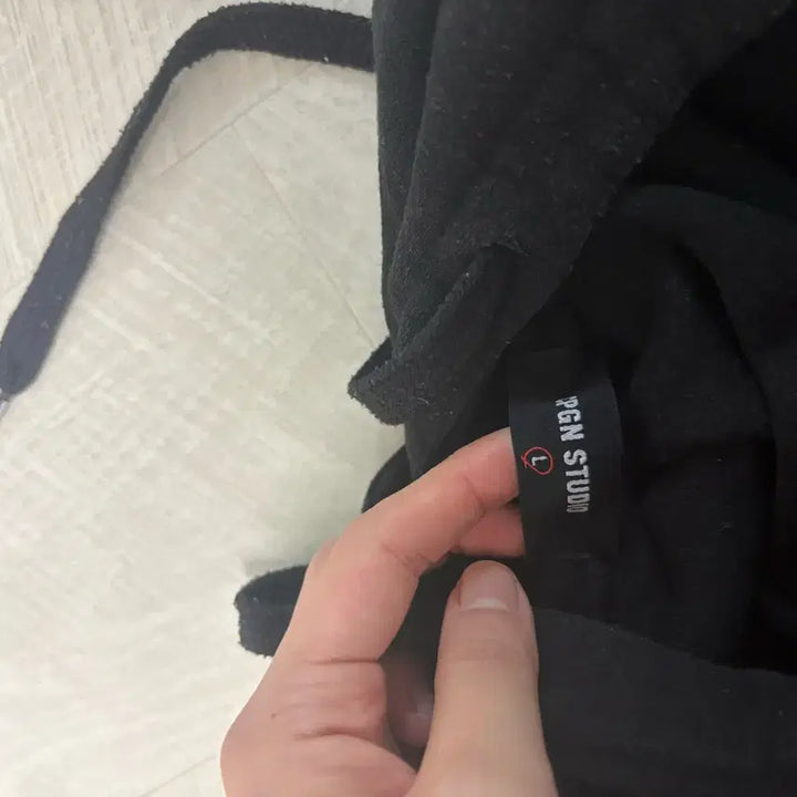 [BUNJANG] Gom Panyo Hoodie Black / 곰파뇨 후드티 블랙