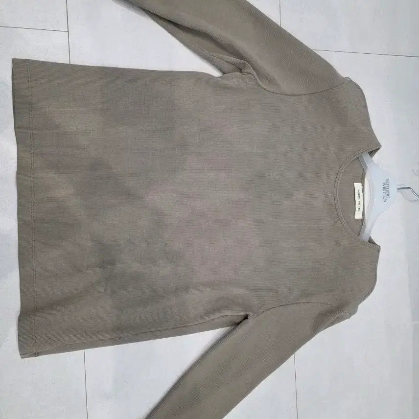 [SOLD OUT] 낫띵리튼 purin 티셔츠