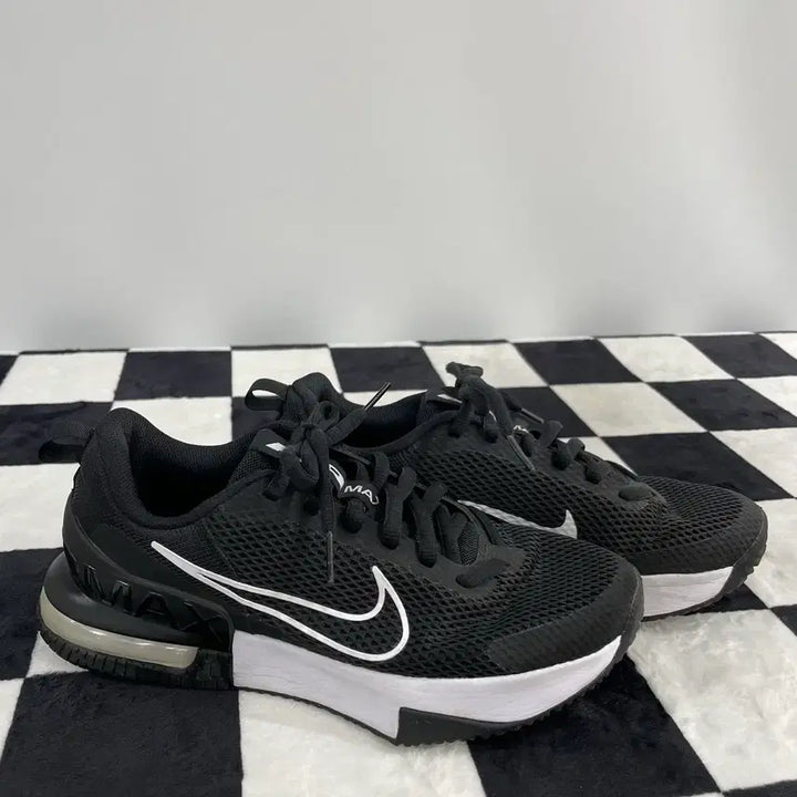 [SOLD OUT] 나이키 에어맥스 알파 트레이너6 운동화 270mm