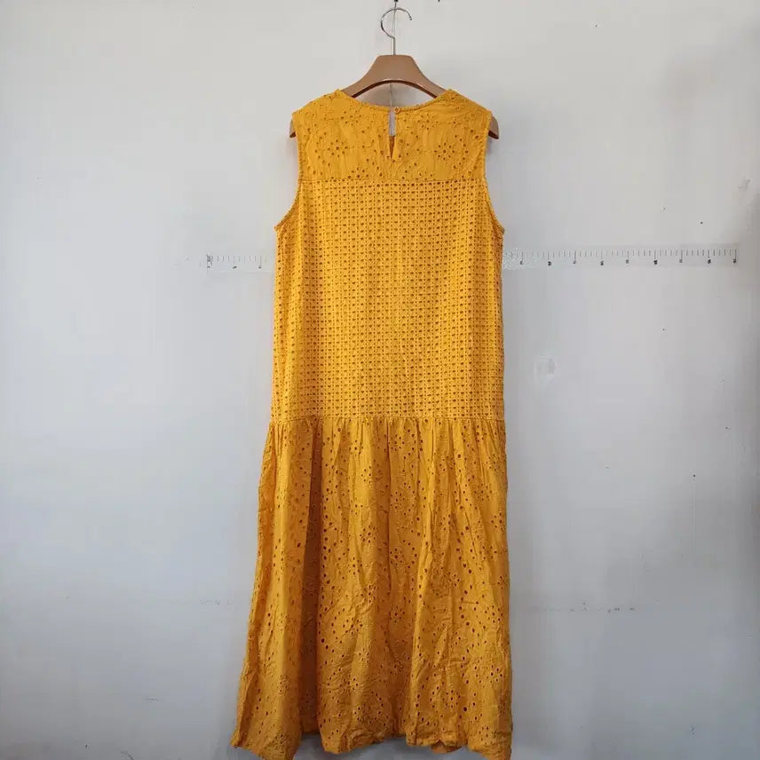 [BUNJANG] Yellow Eyelet Punching Long Dress / 옐로우 아일렛 펀칭 롱 원피스