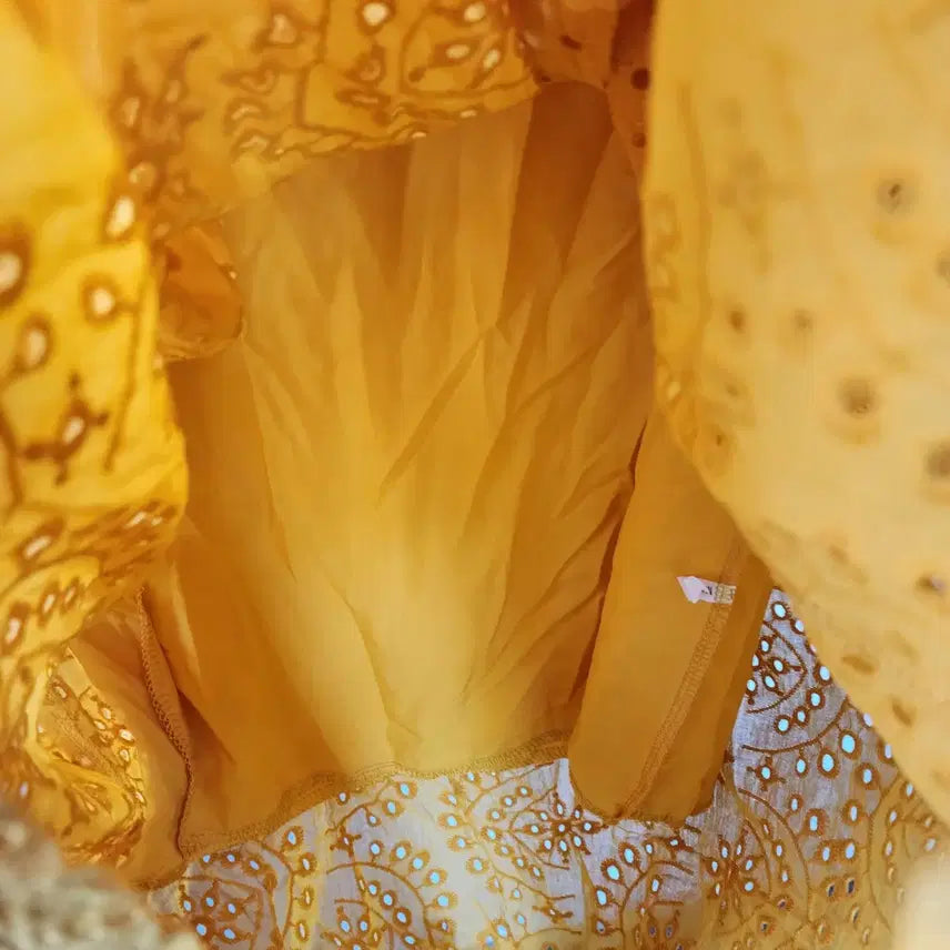 [BUNJANG] Yellow Eyelet Punching Long Dress / 옐로우 아일렛 펀칭 롱 원피스