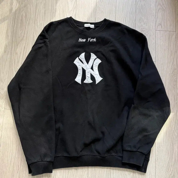 [BUNJANG] Yankees Basic Sweatshirt / 양키스 맨투맨 Free