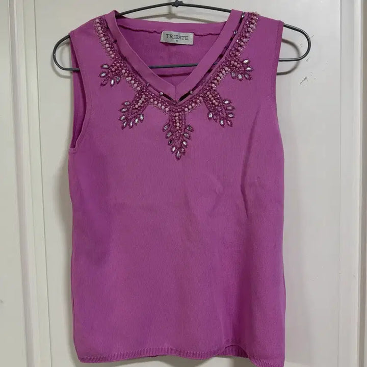 [BUNJANG] TRIESTE Purple Cubic Embellished Sleeveless Knit Top / TRIESTE 퍼플 큐빅 민소매 니트