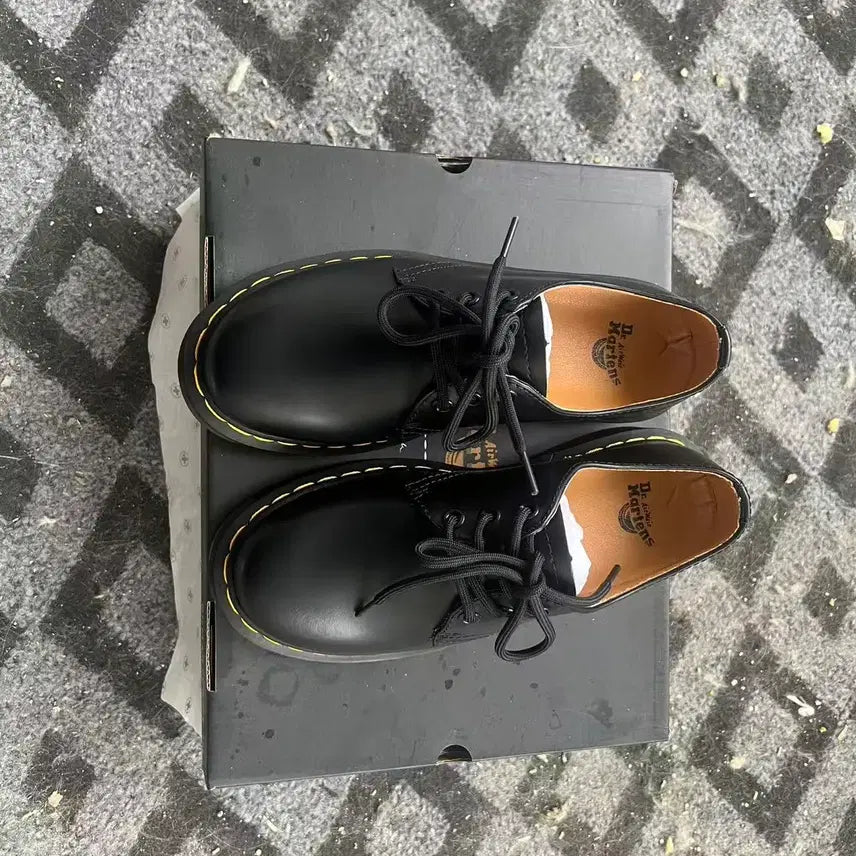 [SOLD OUT] 닥터마틴 1461 스무스 블랙 260mm