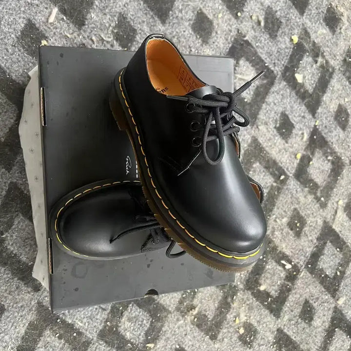 [SOLD OUT] 닥터마틴 1461 스무스 블랙 260mm