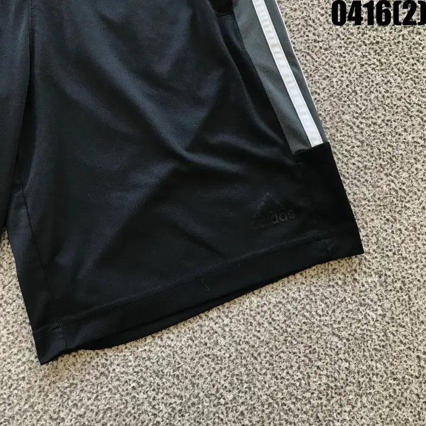 [SOLD OUT] 아디다스 삼선 트레이닝 반바지 블랙 m