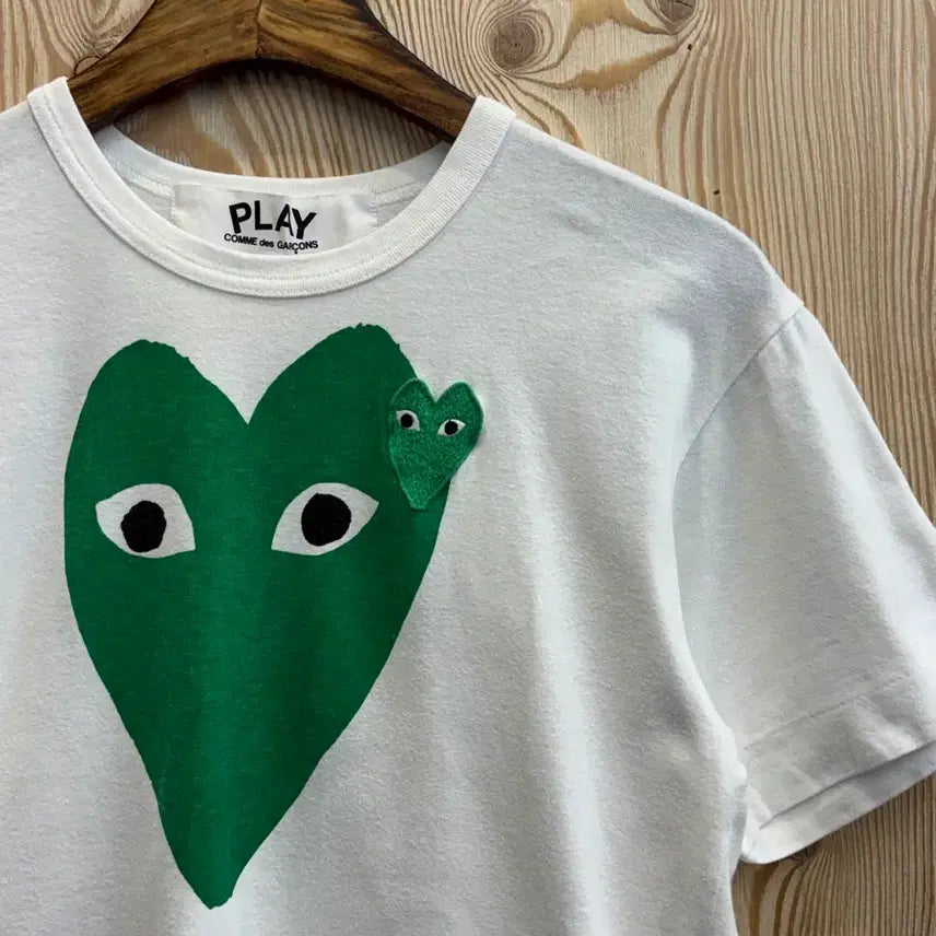 [BUNJANG] Comme des Garcons Green Double Heart T-shirt / 꼼데가르송 그린 더블 하트 티셔츠